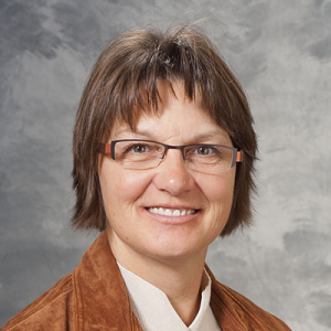 Barb King headshot