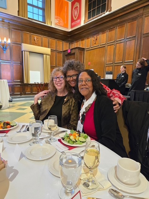 Dean Emerit Linda Scott, Karen Moser ’75, Friend and Colleague, and Laurie Benson