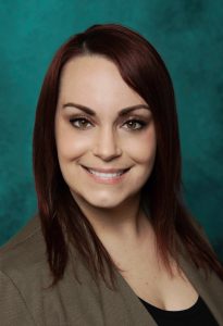 Autumn Henze headshot