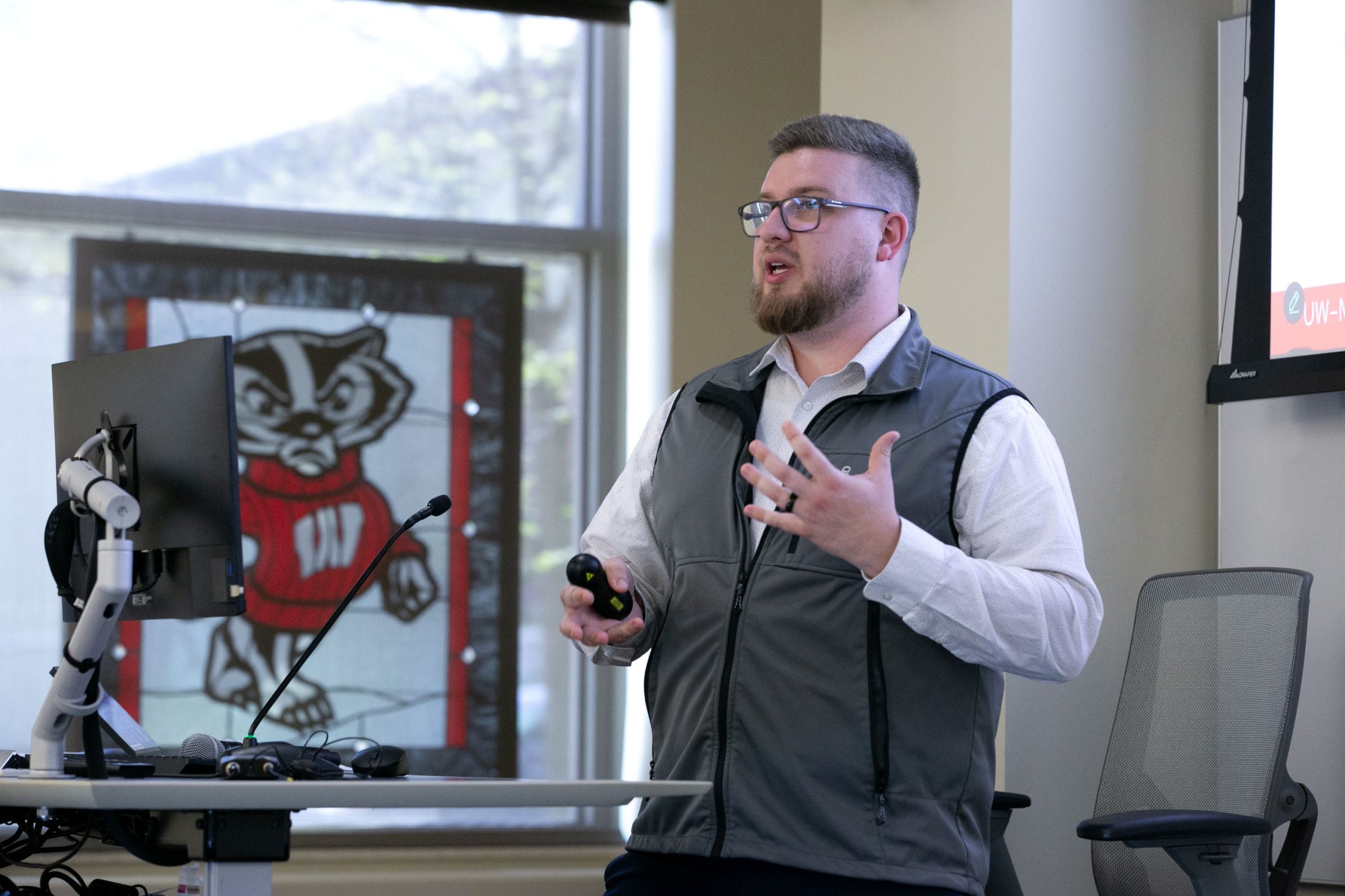 Joshua Hermsdorf presents his DNP scholarly project.