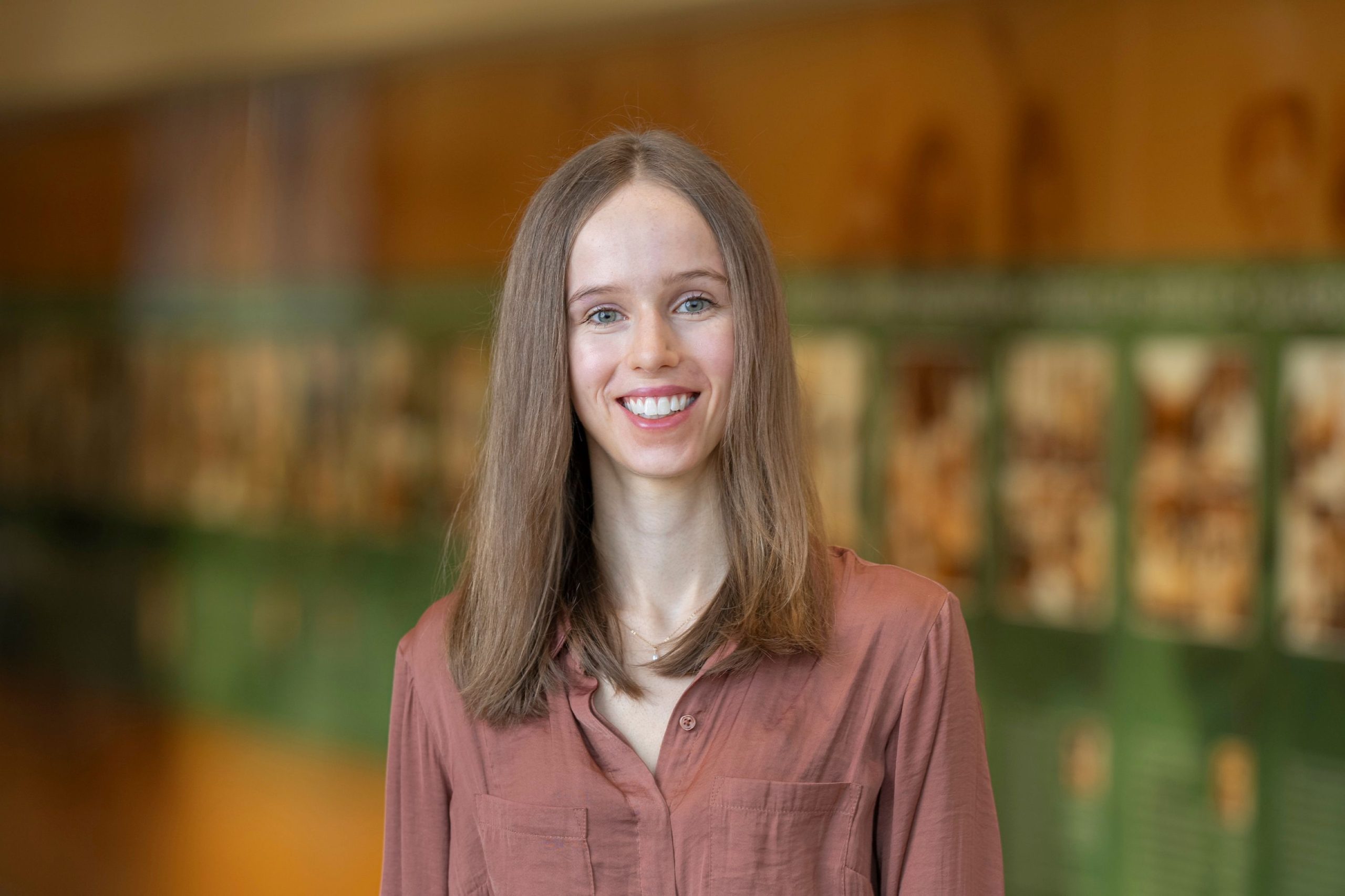 Headshot of Laura Vergenz